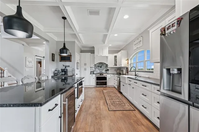 $750,000 | 1516 Lake Howard Drive Southwest, Winter Haven, FL 33880