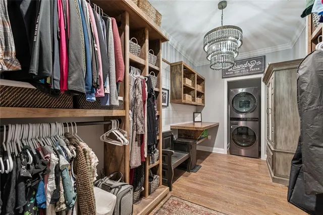 $750,000 | 1516 Lake Howard Drive Southwest, Winter Haven, FL 33880