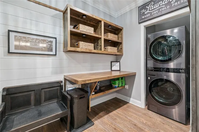 $750,000 | 1516 Lake Howard Drive Southwest, Winter Haven, FL 33880