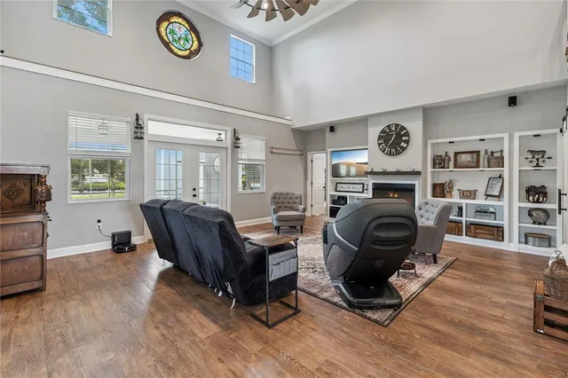 $750,000 | 1516 Lake Howard Drive Southwest, Winter Haven, FL 33880