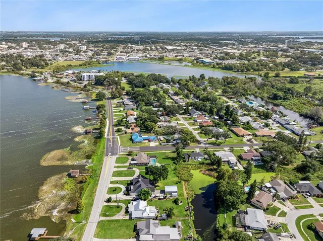 $750,000 | 1516 Lake Howard Drive Southwest, Winter Haven, FL 33880