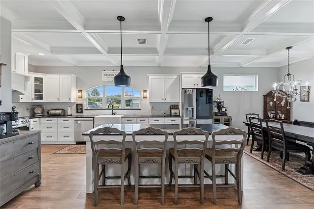 $750,000 | 1516 Lake Howard Drive Southwest, Winter Haven, FL 33880