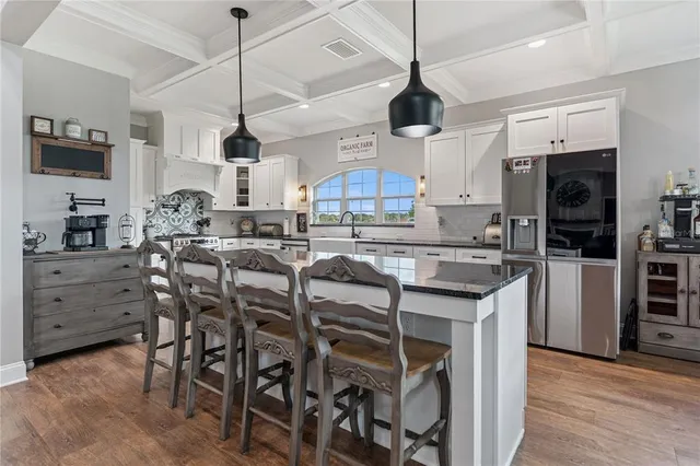 $750,000 | 1516 Lake Howard Drive Southwest, Winter Haven, FL 33880