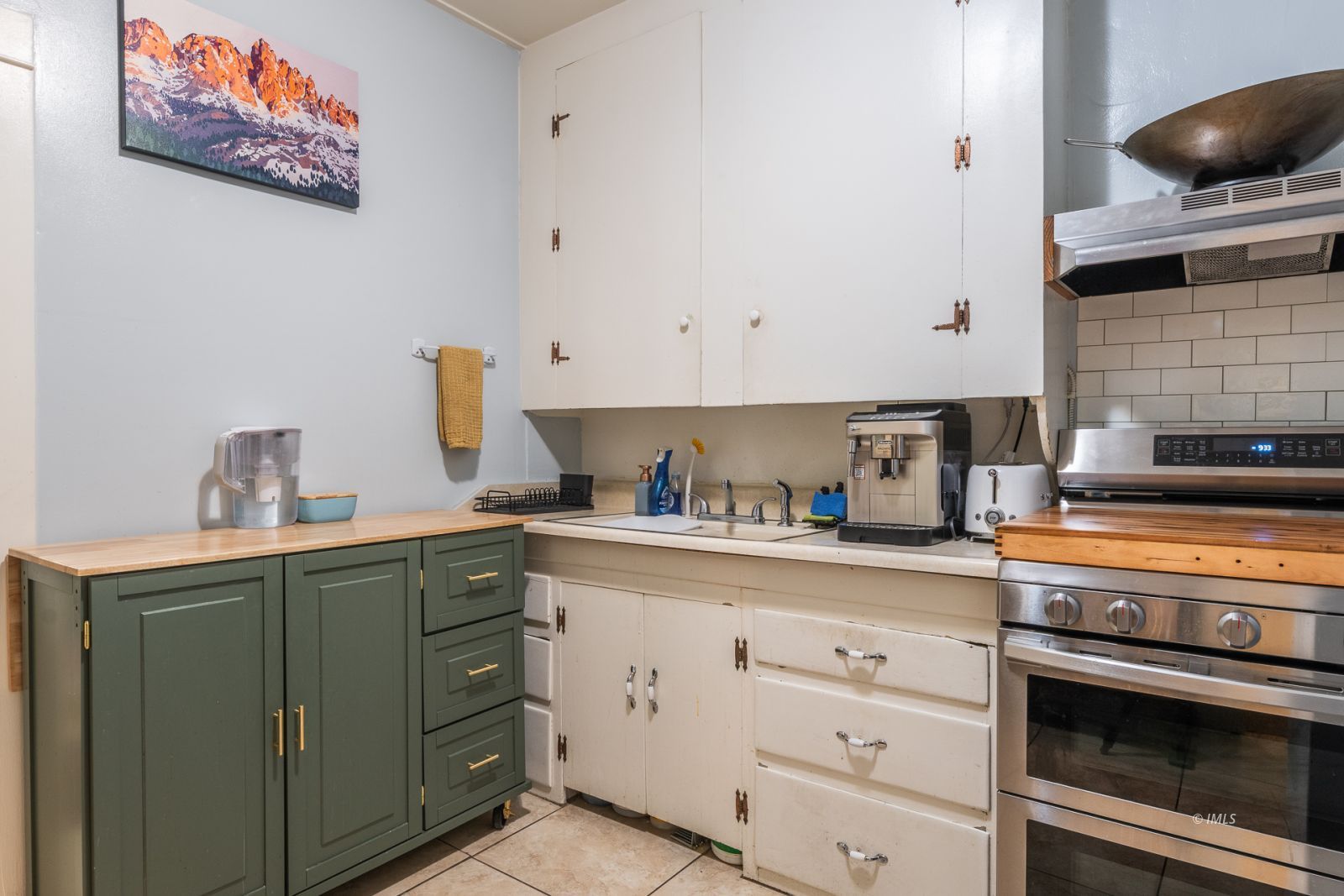 110 Mill Creek Road Bishop, CA 93514 - Photo 12 of 33 Kitchen