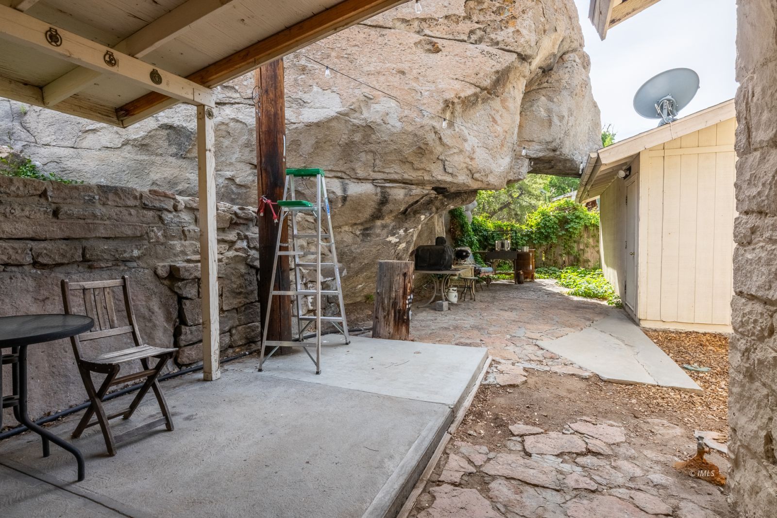 110 Mill Creek Road Bishop, CA 93514 - Photo 22 of 33 Patio