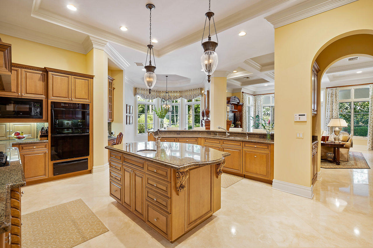 10380 Prestwick Road Boynton Beach, FL 33436 - Photo 26 of 51 Kitchen 3