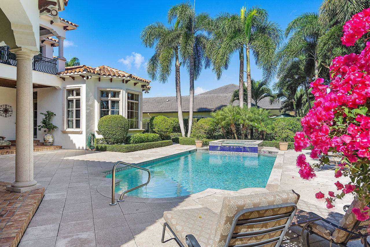 10380 Prestwick Road Boynton Beach, FL 33436 - Photo 47 of 51 Patio Flower