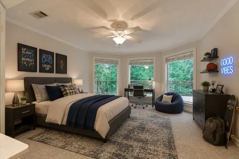 $1,100,000 | 168 West Shadowpoint Circle, The Woodlands, TX 77381