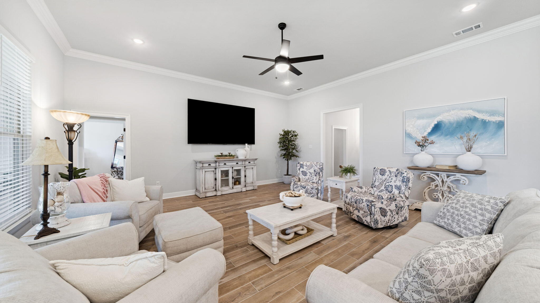 53 Lumen Loop Freeport, FL 32439 - Photo 7 of 62 36-web-or-mls-DSC05540