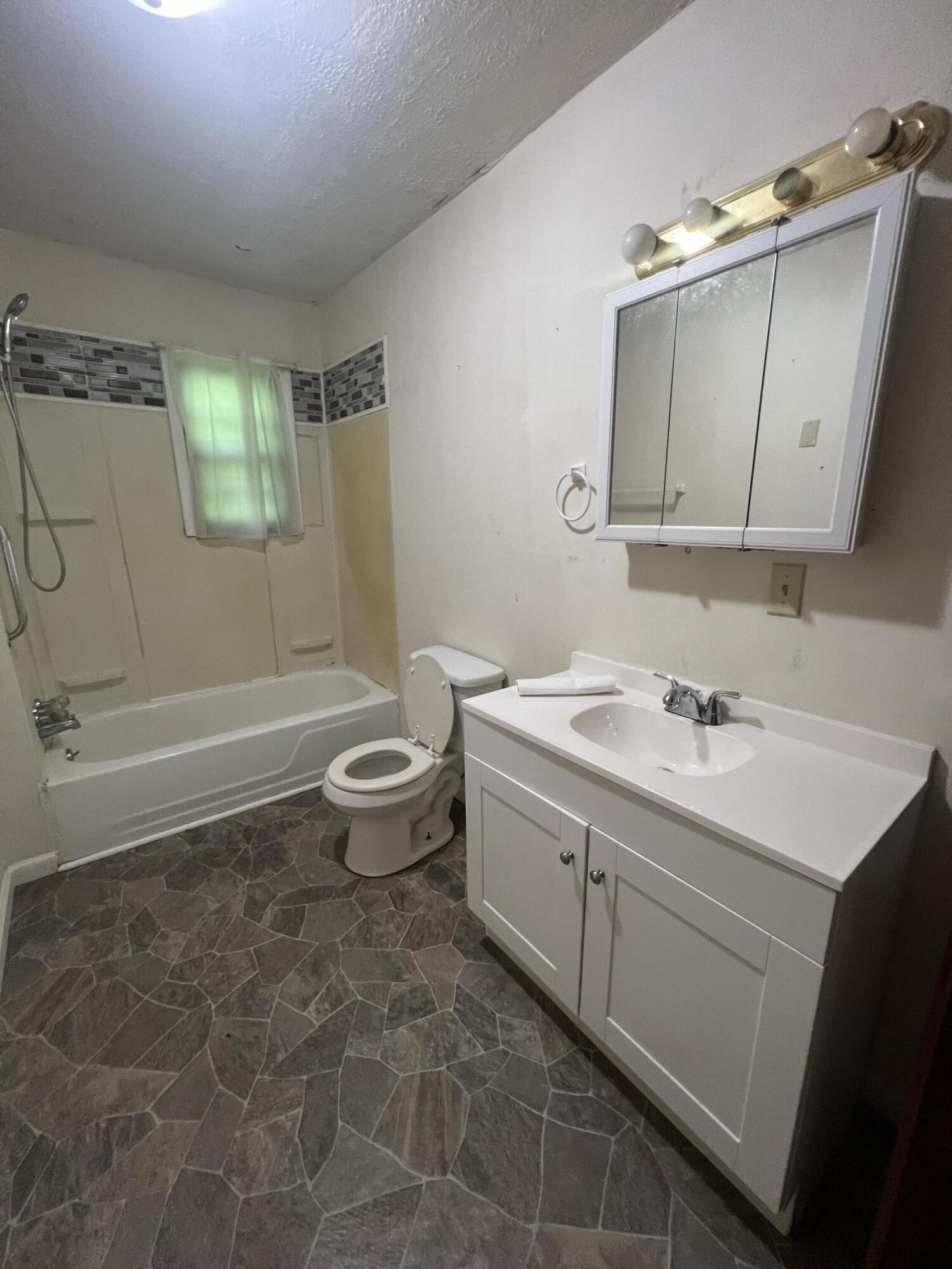 233 Silo Road Beattyville, KY 41311 - Photo 26 of 29 IMG_2714