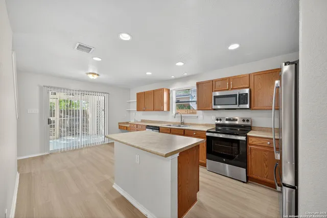 $225,000 | 7719 Mesquite Farm, San Antonio, TX 78239