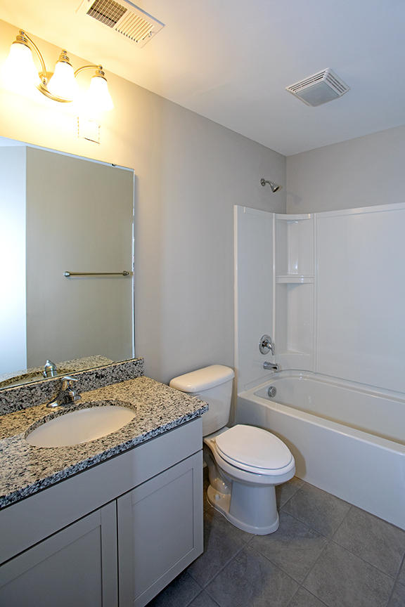 7765 Montview Road North Charleston, SC 29418 - Photo 12 of 39 Hall Bath