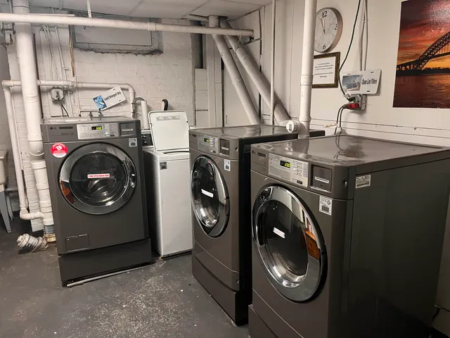 $229,000 | 680 John F. Kennedy Boulevard, Unit 301, Bayonne, NJ 07002