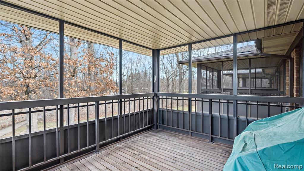 918 Wexford Way Rochester Hills, MI 48307 - Photo 15 of 22