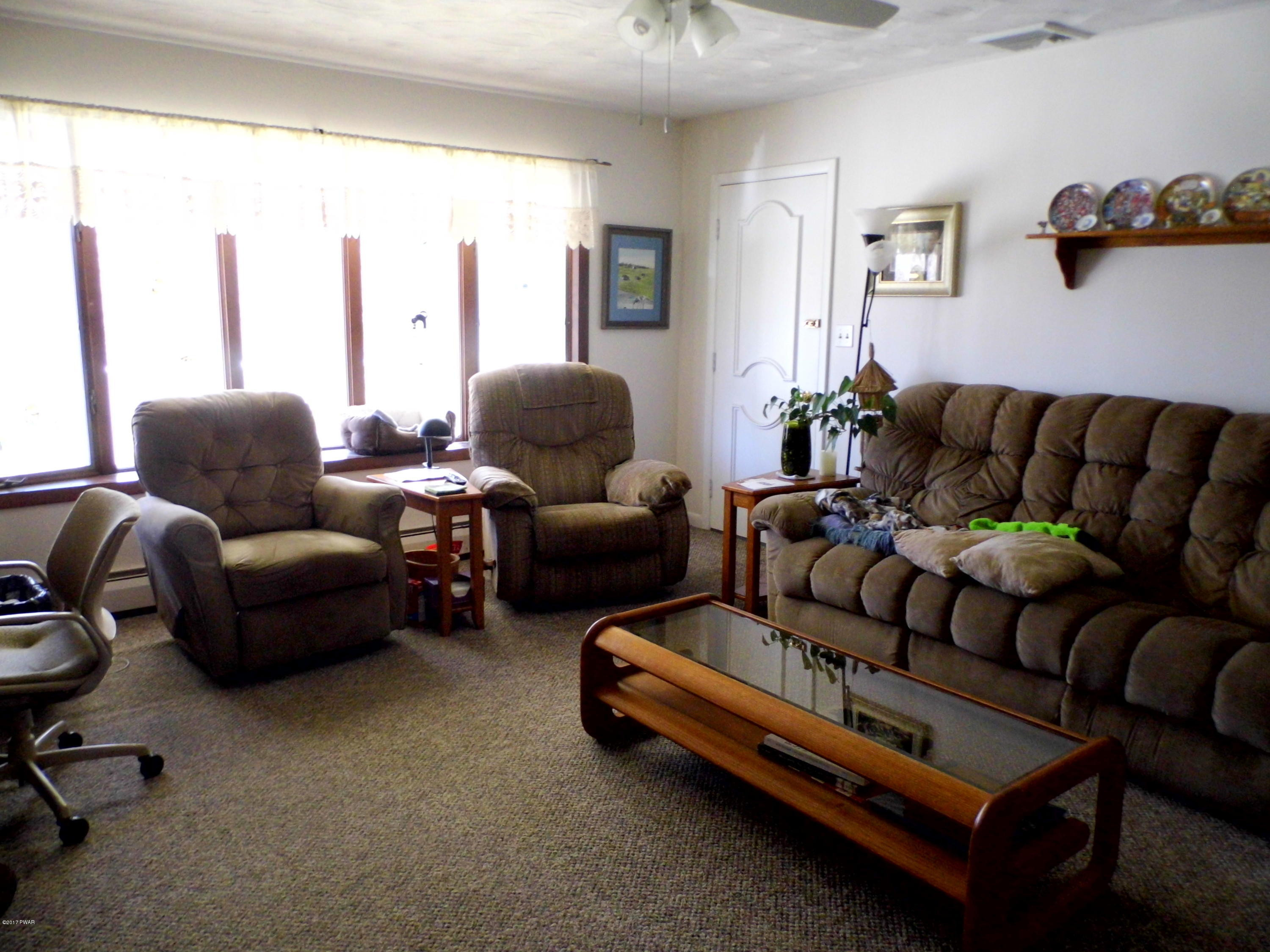 44 Pradon Road Sterling, PA 18463 - Photo 7 of 15