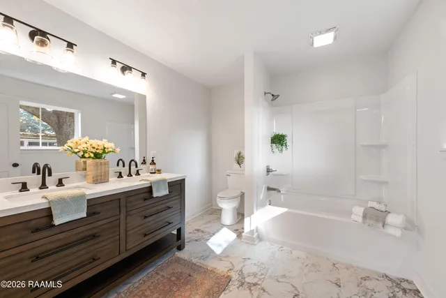 $282,500 | 1210 Trotter Street, New Iberia, LA 70563