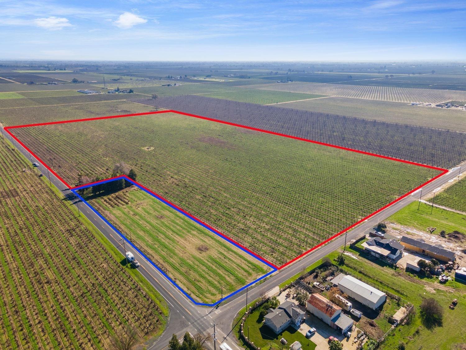 a view of a tennis court