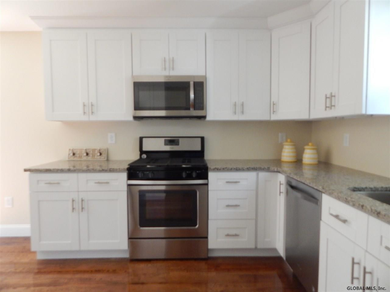 390 Saratoga Road Schenectady, NY 12302 - Photo 8 of 17 Photo 8
