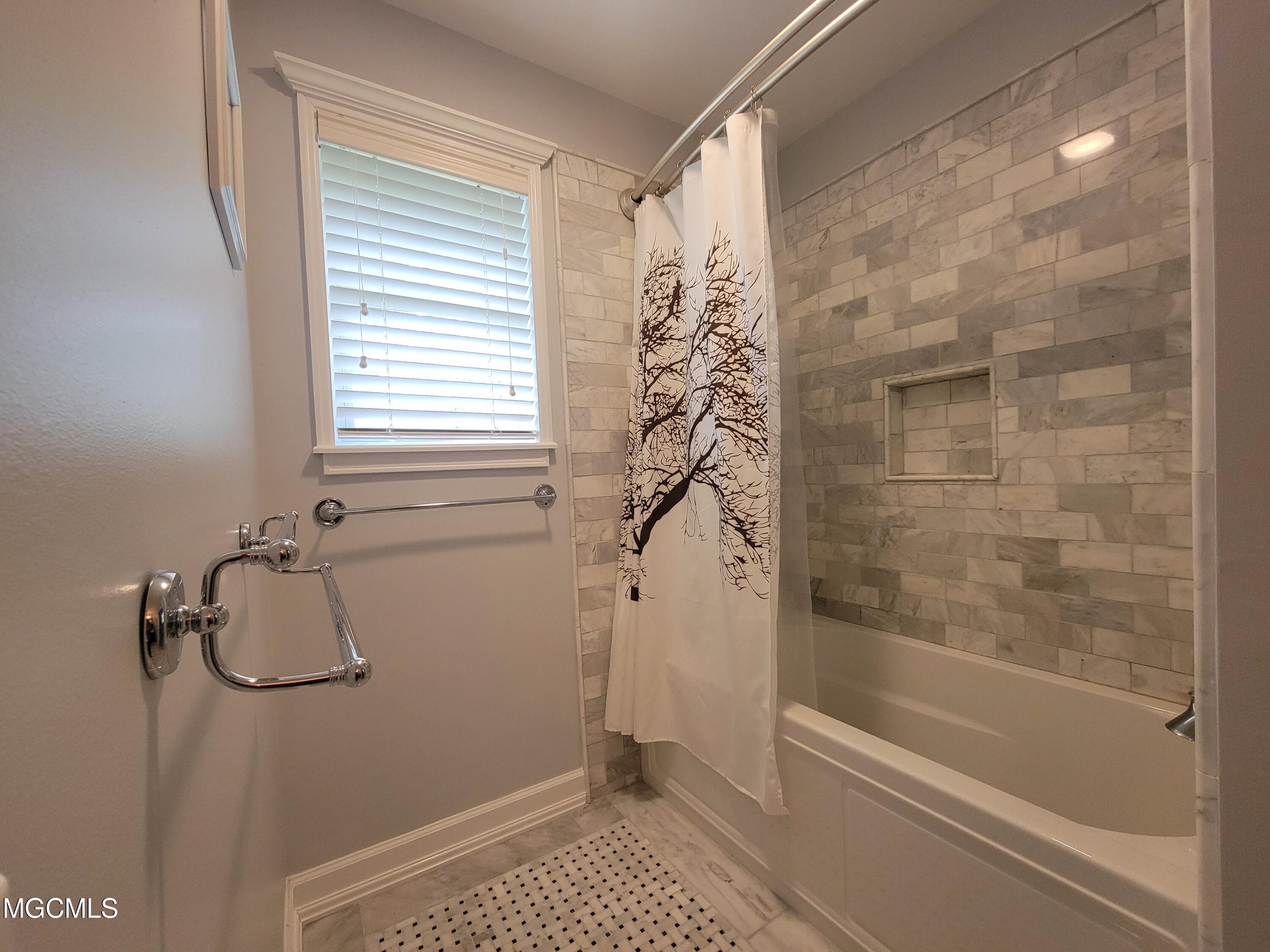 9492 Op La Way Diamondhead, MS 39525 - Photo 23 of 29 20210916_111104