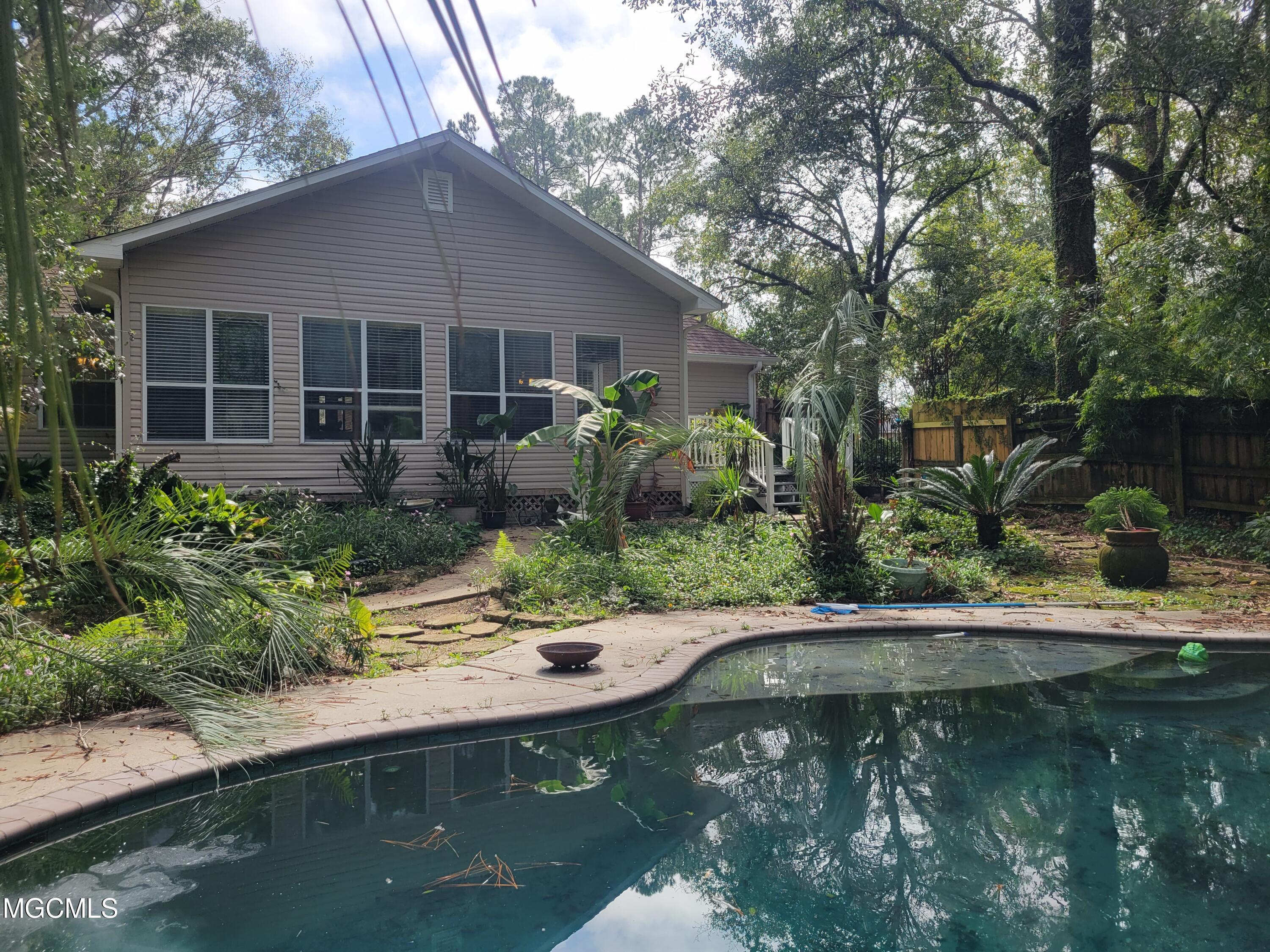 9492 Op La Way Diamondhead, MS 39525 - Photo 5 of 29 20210916_110453