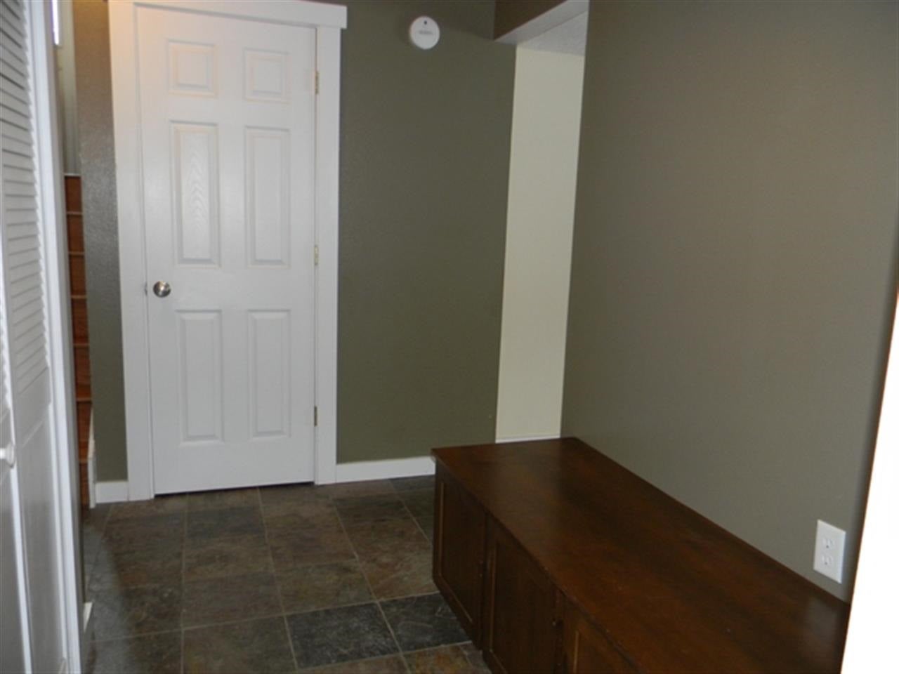 718 Wheaton Road Iowa City, IA 52246 - Photo 2 of 25 Gallery Image 2