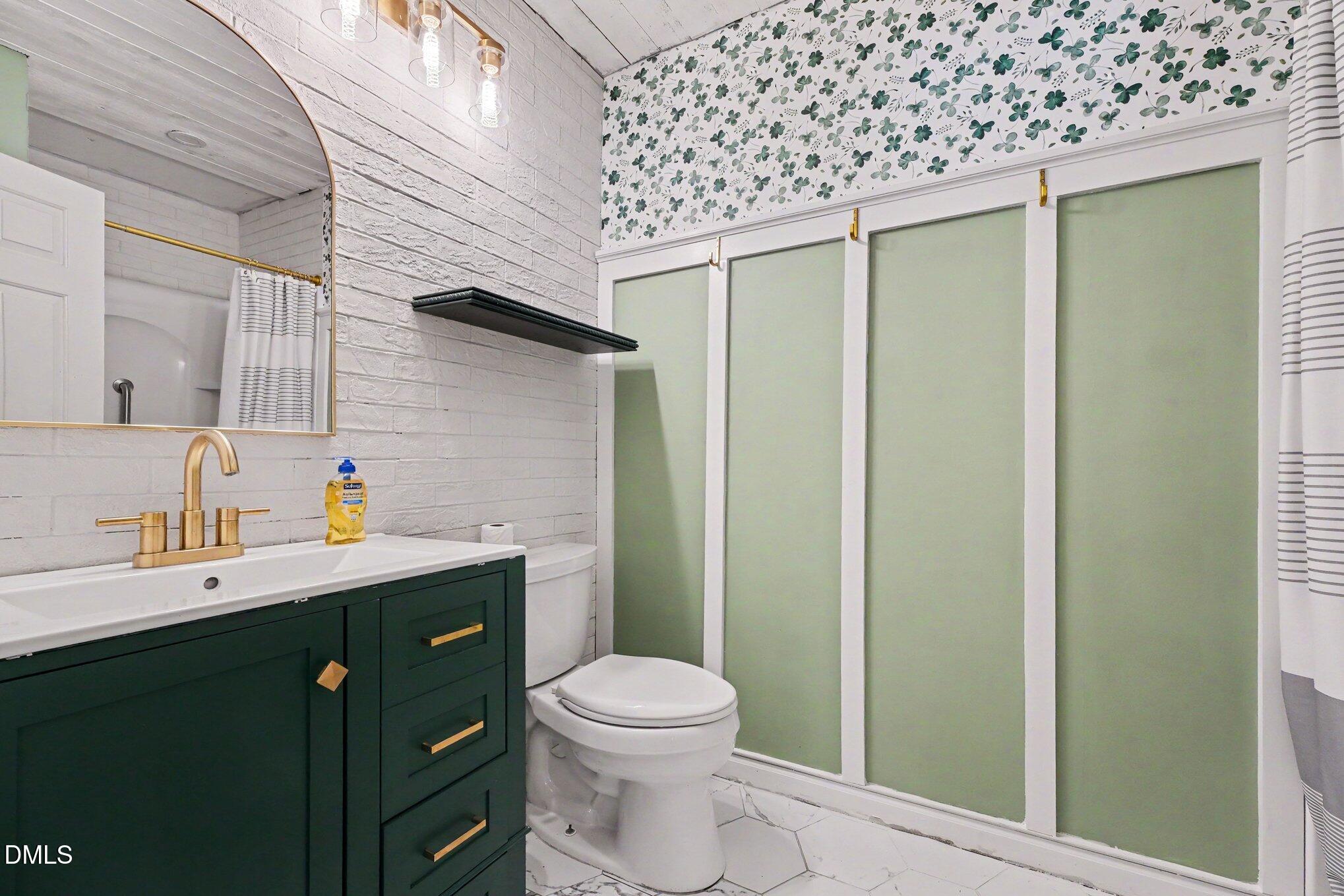 1204 Belhaven Road Cary, NC 27513 - Photo 24 of 32 015_file_7454