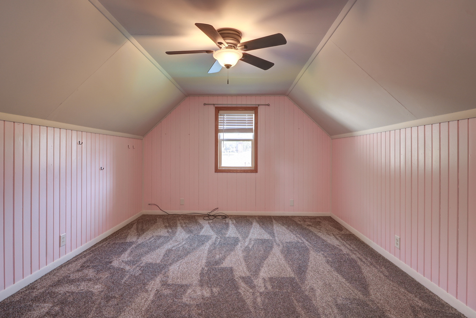301 Ash Avenue Morrison, IL 61270 - Photo 16 of 36