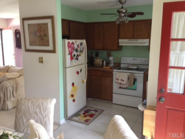 4220 Labrador Drive Raleigh, NC 27616 - Photo 8 of 15 Kitchen - Appliances Convey