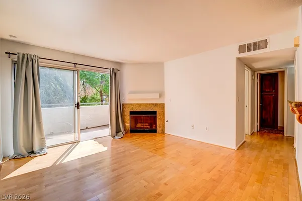 $1,351 | 3060 Casey Drive, Unit 201, Las Vegas, NV 89120