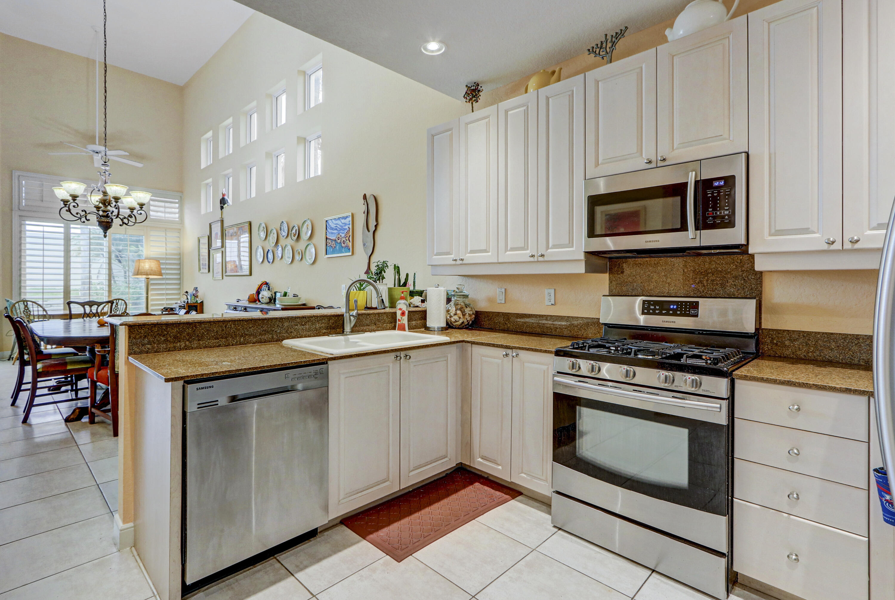6051 Northwest 43rd Terrace Boca Raton, FL 33496 - Photo 8 of 39 Kitchen - 2