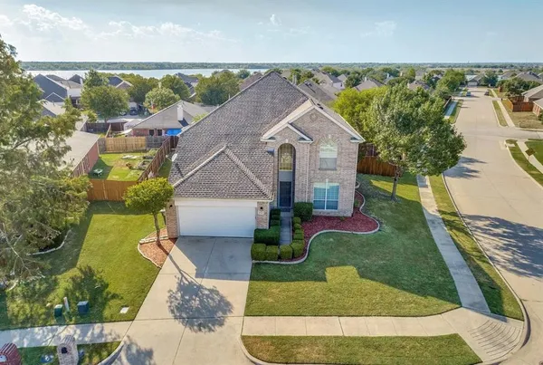 $2,900 | 2752 Stallion Drive, Little Elm, TX 75068