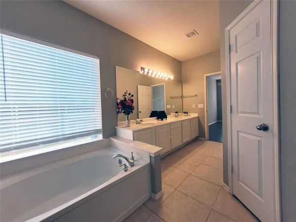 $2,900 | 2752 Stallion Drive, Little Elm, TX 75068