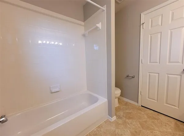 $2,900 | 2752 Stallion Drive, Little Elm, TX 75068