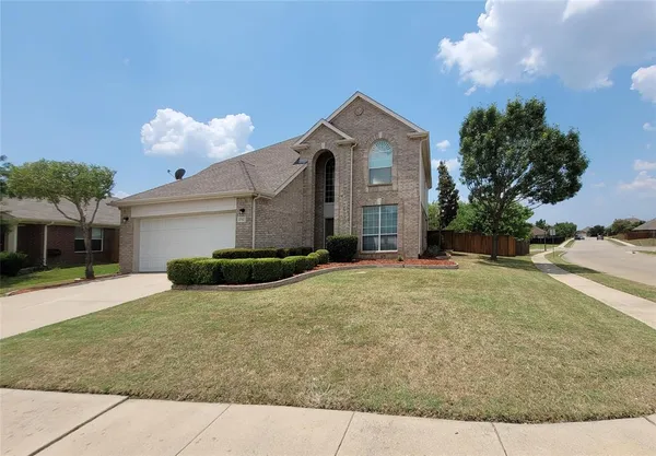 $2,900 | 2752 Stallion Drive, Little Elm, TX 75068