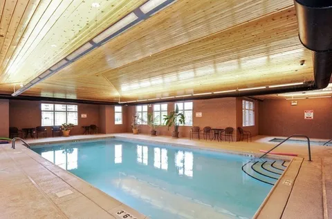 a view of a entryway with furniture