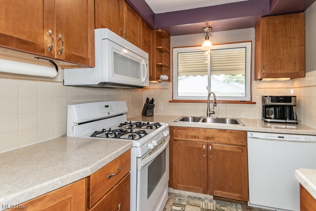 30136 Barjode Road Willowick, OH 44095 - Photo 9 of 32 Gallery Image 9