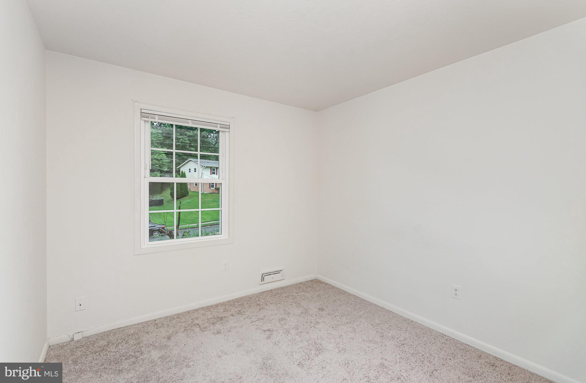 6307 Greeley Boulevard Springfield, VA 22152 - Photo 21 of 35