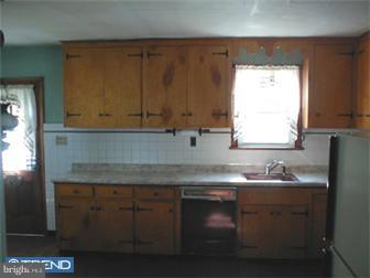 1251 Colson Road Woodlyn, PA 19094 - Photo 4 of 7 Kitchen