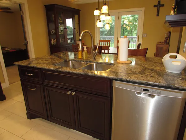 $415,000 | 1600 South Prairie Avenue, Fairmont, MN 56031