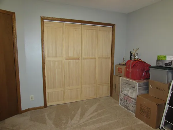 $415,000 | 1600 South Prairie Avenue, Fairmont, MN 56031