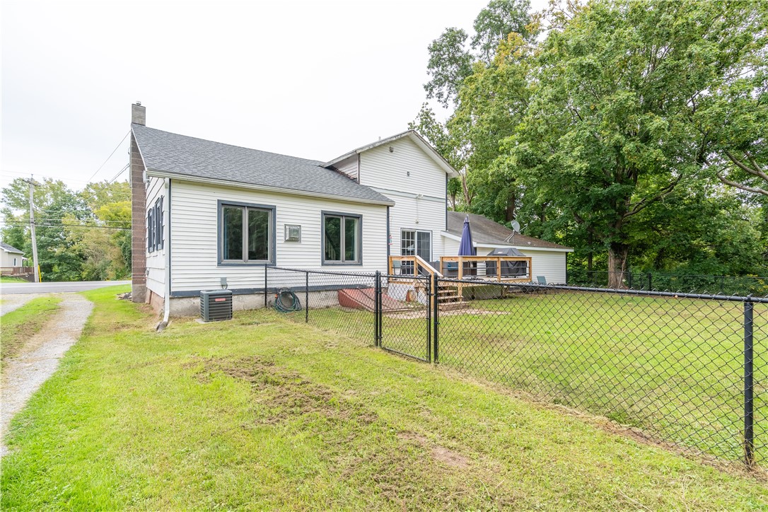 16628 Ridge Road Murray, NY 14470 - Photo 3 of 37 Gallery Image 3
