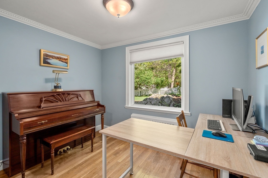 4 Granite Street Wellesley, MA 02482 - Photo 17 of 27