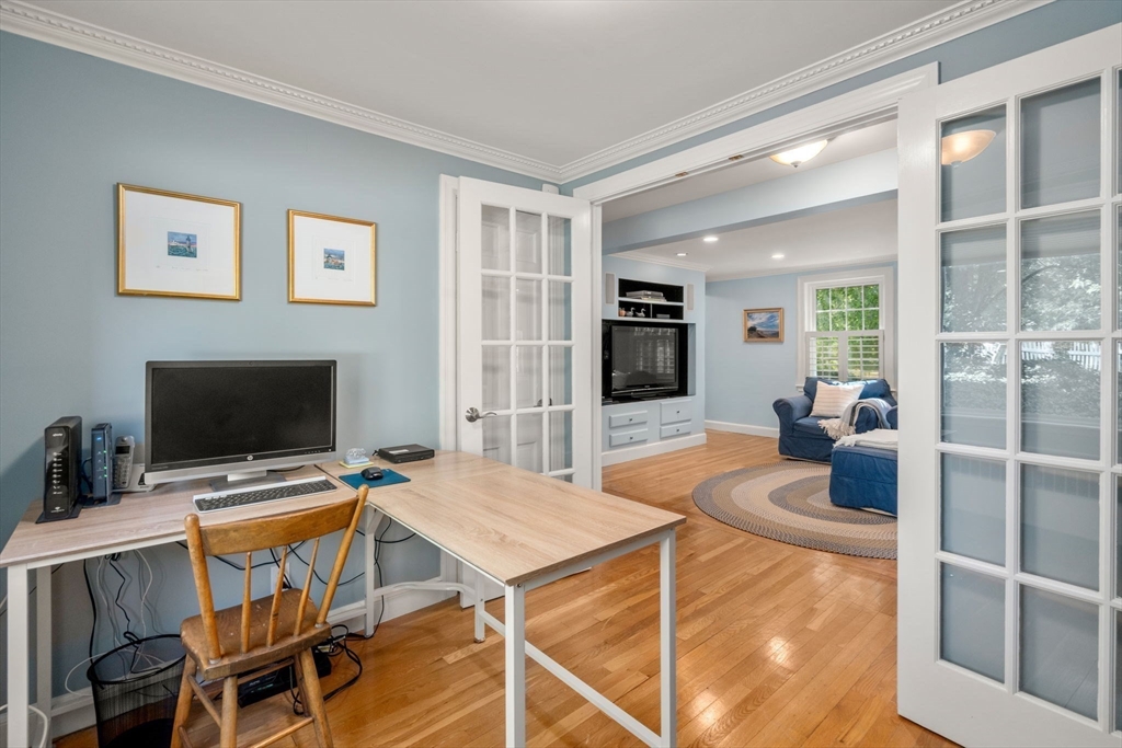 4 Granite Street Wellesley, MA 02482 - Photo 18 of 27