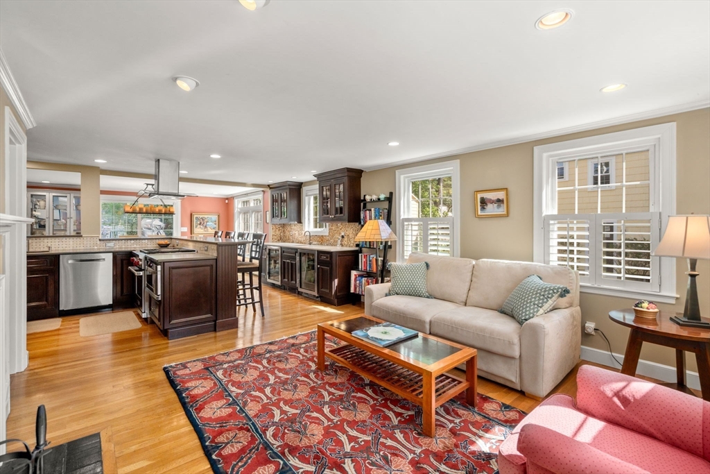 4 Granite Street Wellesley, MA 02482 - Photo 7 of 27