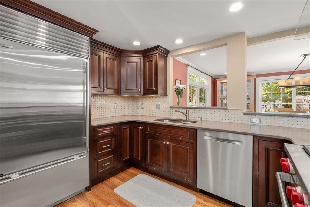 4 Granite Street Wellesley, MA 02482 - Photo 8 of 27