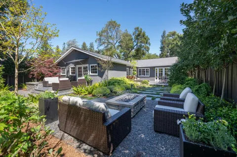 $3,495,000 | 284 Selby Lane, Atherton, CA 94027