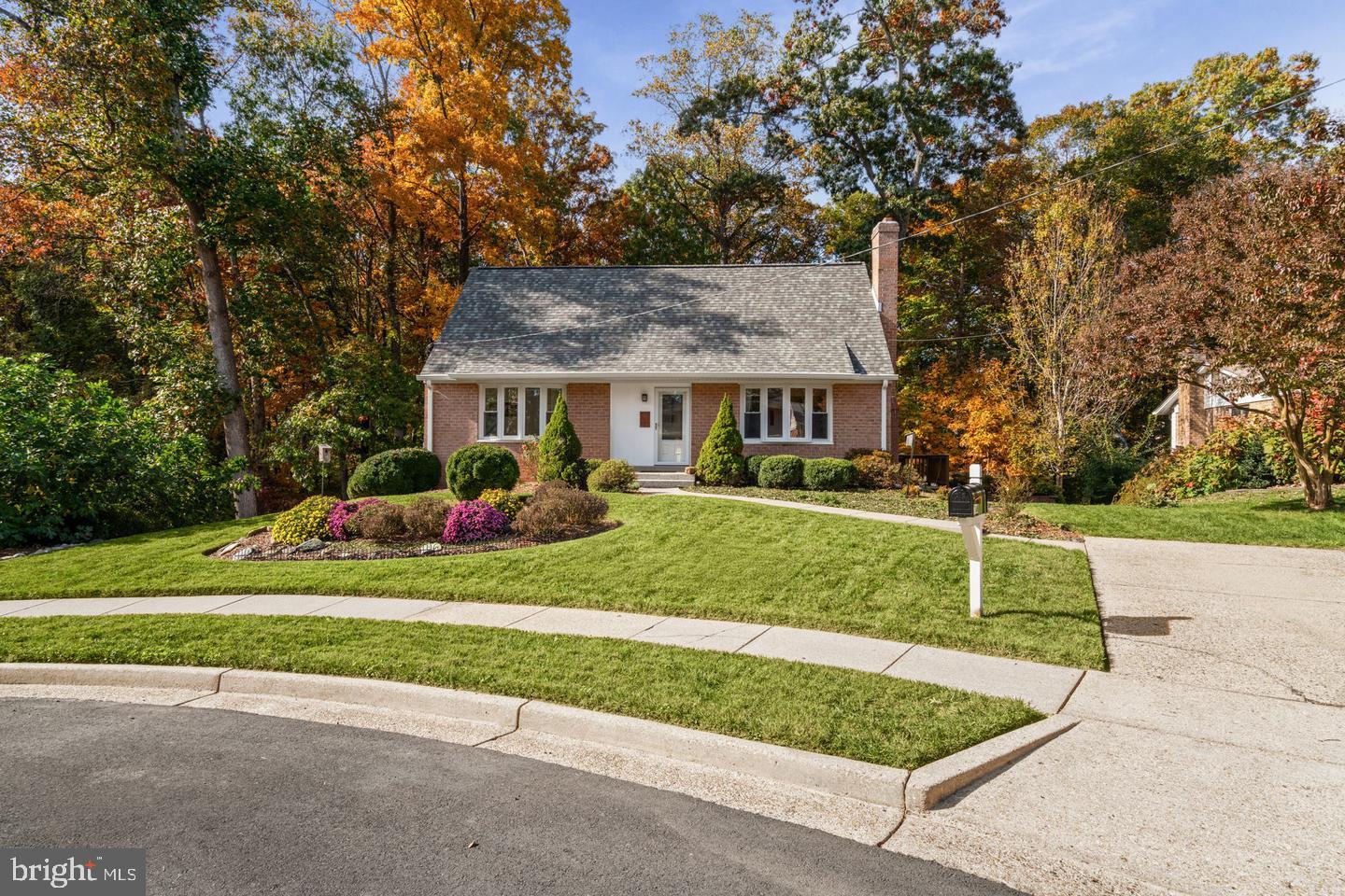 7006 Elkton Drive Springfield, VA 22152 - Photo 2 of 39