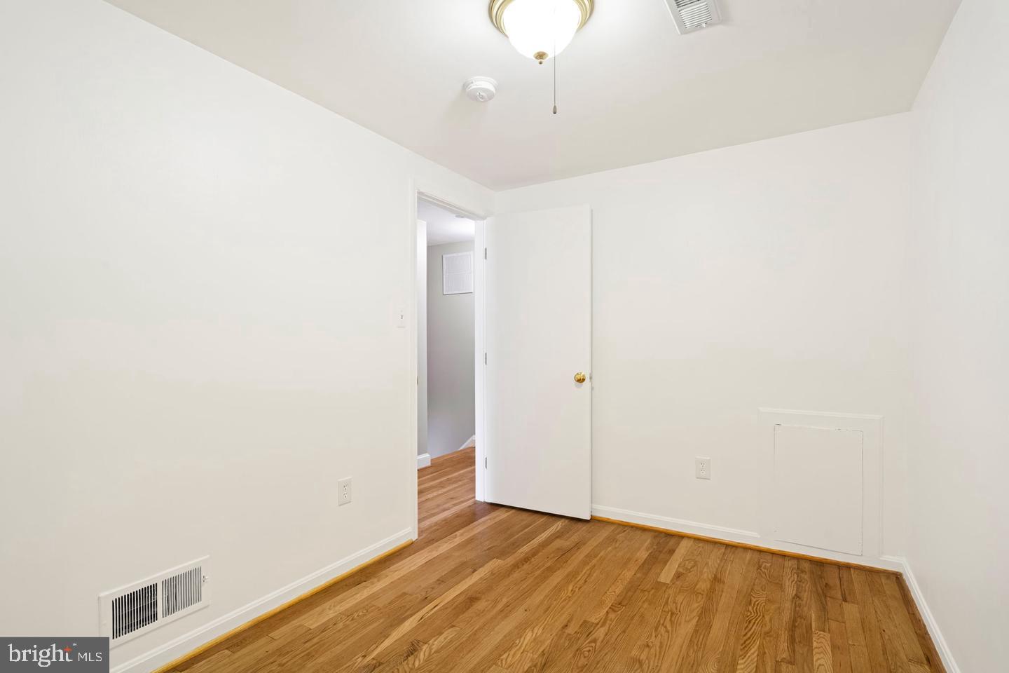 7006 Elkton Drive Springfield, VA 22152 - Photo 26 of 39