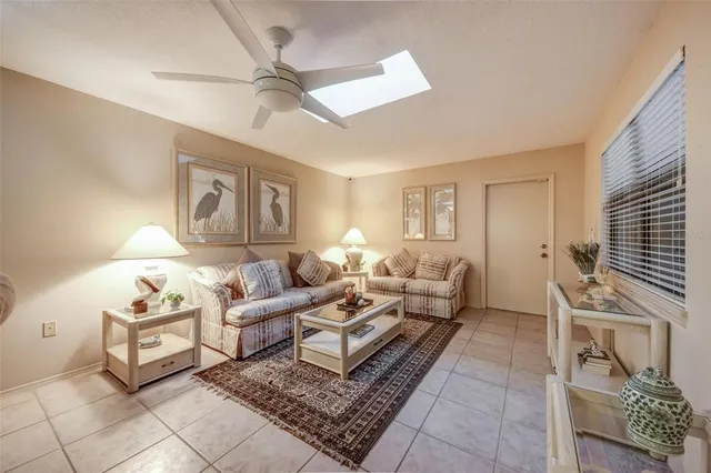 $599,500 | 3401 Avenida Madera, Unit B, Bradenton, FL 34210