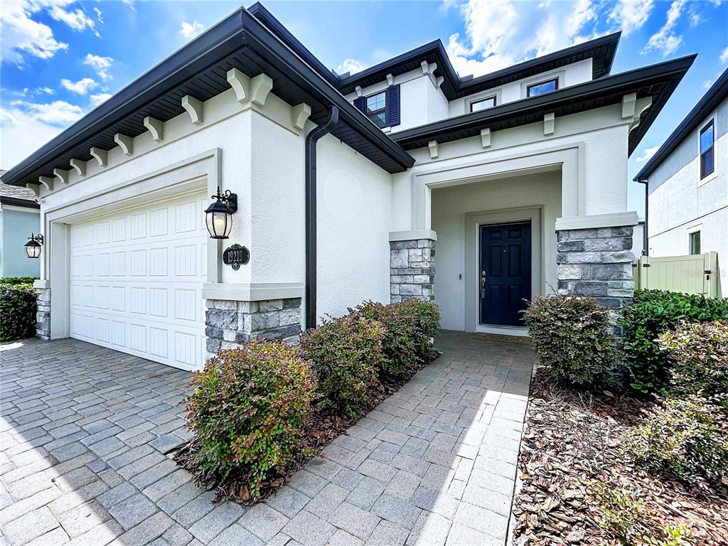 19219 Leonard Road Lutz, FL 33558 - Photo 6 of 77 Gallery Image 6